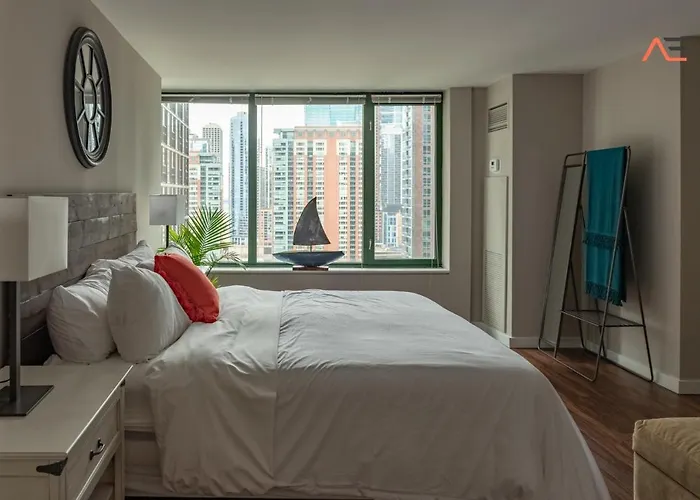Envitae 3br Downtown Luxurious Views & Pool Apartment